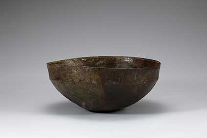 Bronze alms bowl inscribed with Heungdeoksa Temple